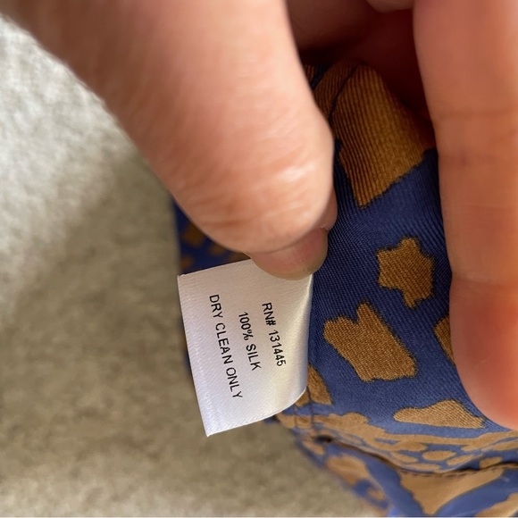 WHIT pattern silk top size M - Picture 6 of 6